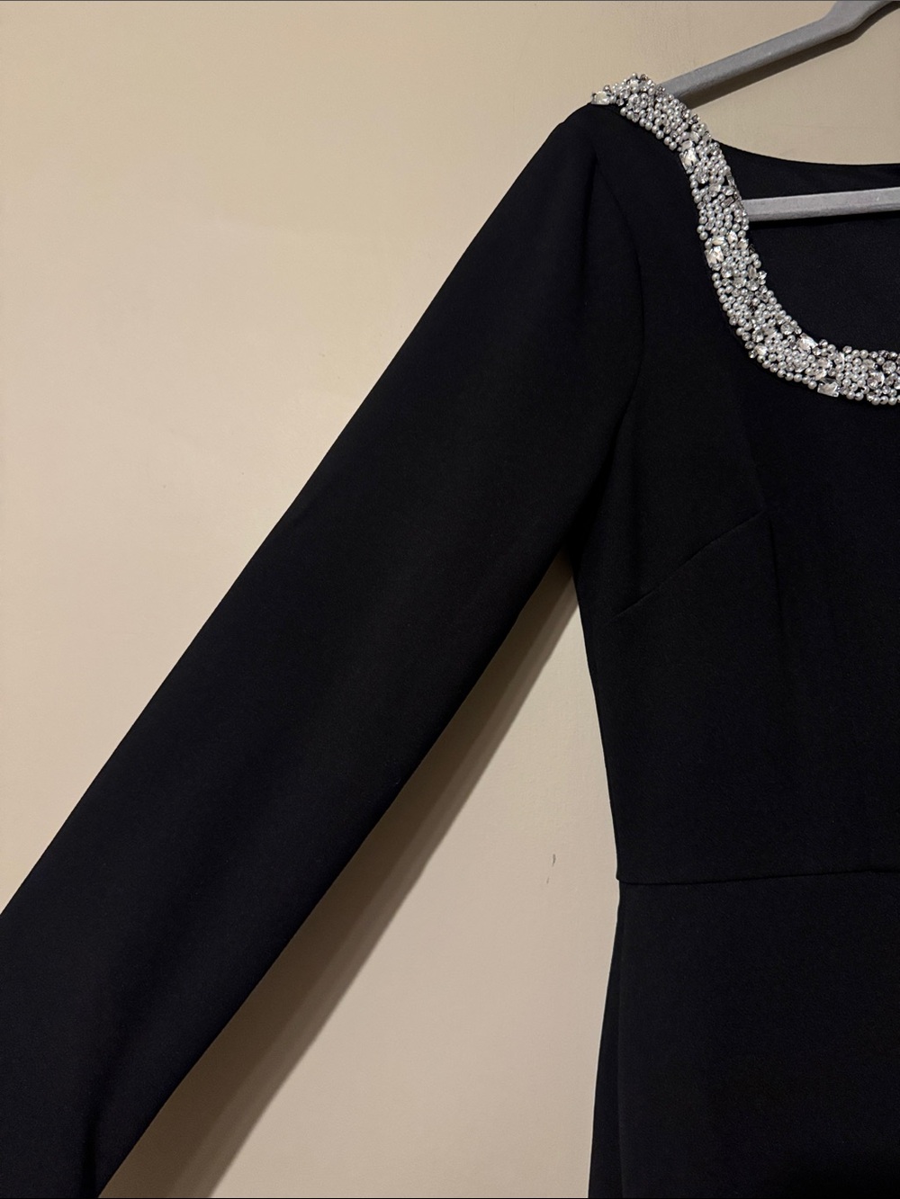 NWOT Maggy London Beaded Long Sleeve Midi Dress, Black, size 8 - Picture 7 of 12